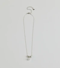 Simple And Stunning Rhinestone Bow Necklace