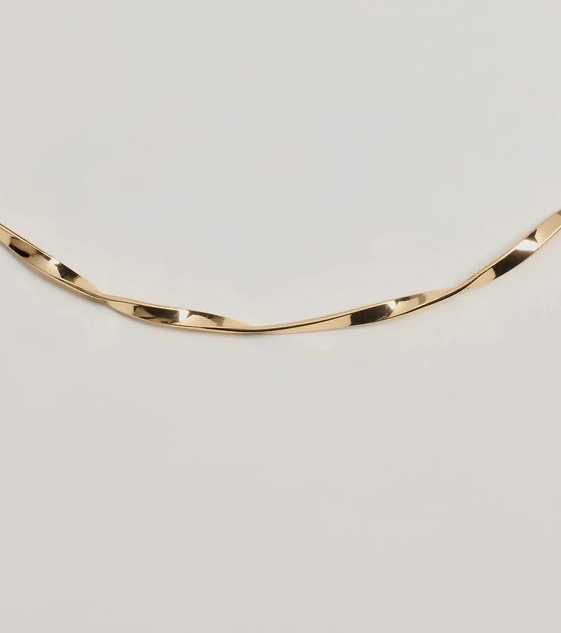 Effortless Twist Metal Collar Necklace
