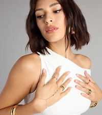 Dainty Glam Hand Chain