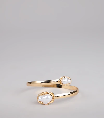 Luxe Aura Faux Pearl Arm Cuff