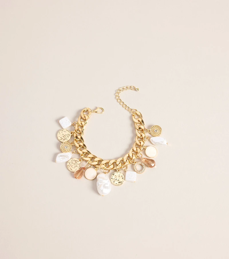 Extra Chic Pearl Charm Bracelet