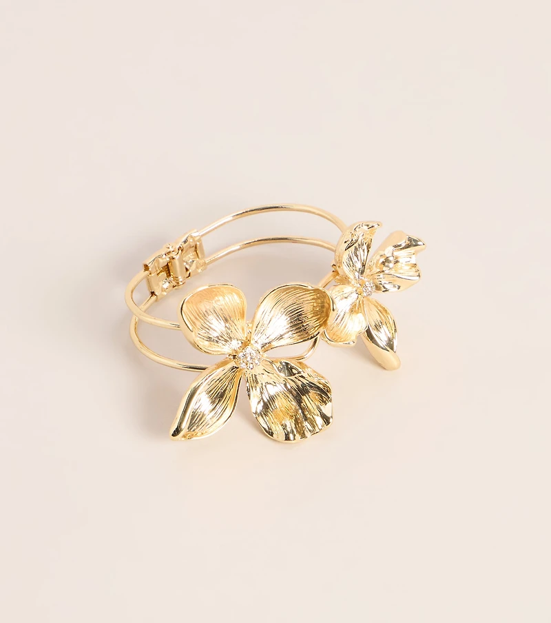 Vacation Souvenir Flower Cuff Bracelet