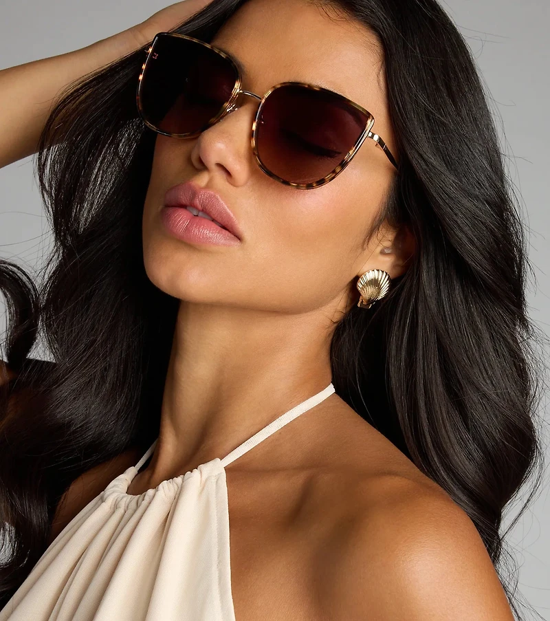Big Mood Tortoiseshell Oversized Sunglasses