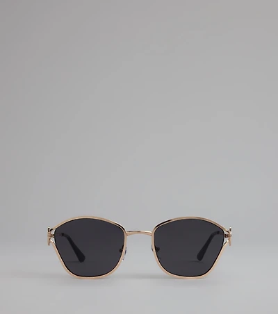 Fresh Pick Flower Detail Sunglasses
