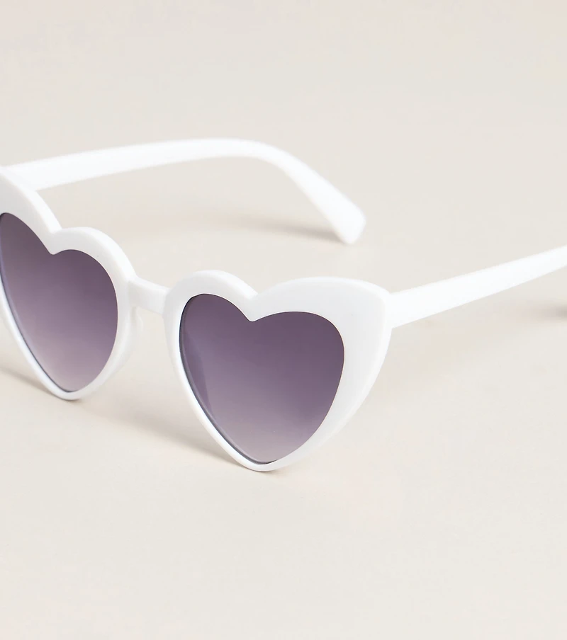Love At First Look Heart Sunglasses