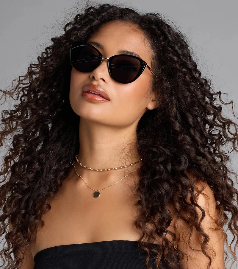 Chic Factor Oversized Sunglasses
