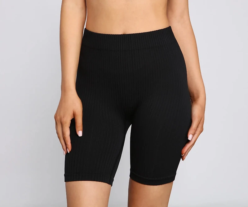 Chic And Seamless Ribbed Biker Shorts