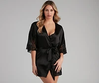 A Moment Lace Satin Robe
