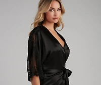 A Moment Lace Satin Robe