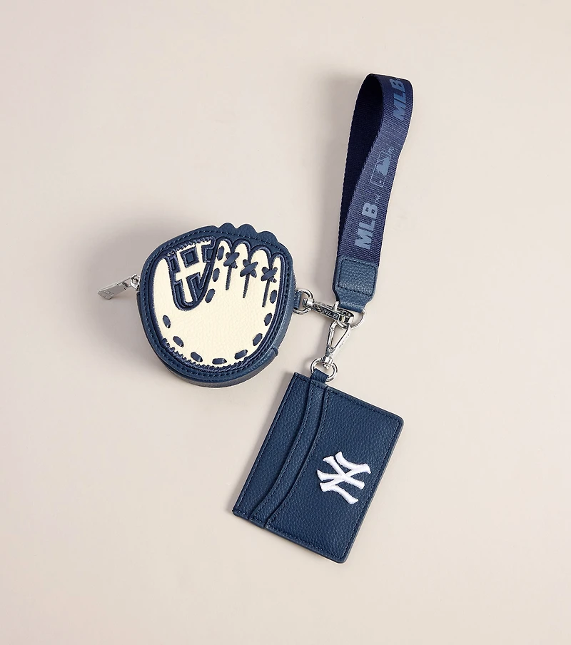 City Chic NY Yankees Wristlet Wallet