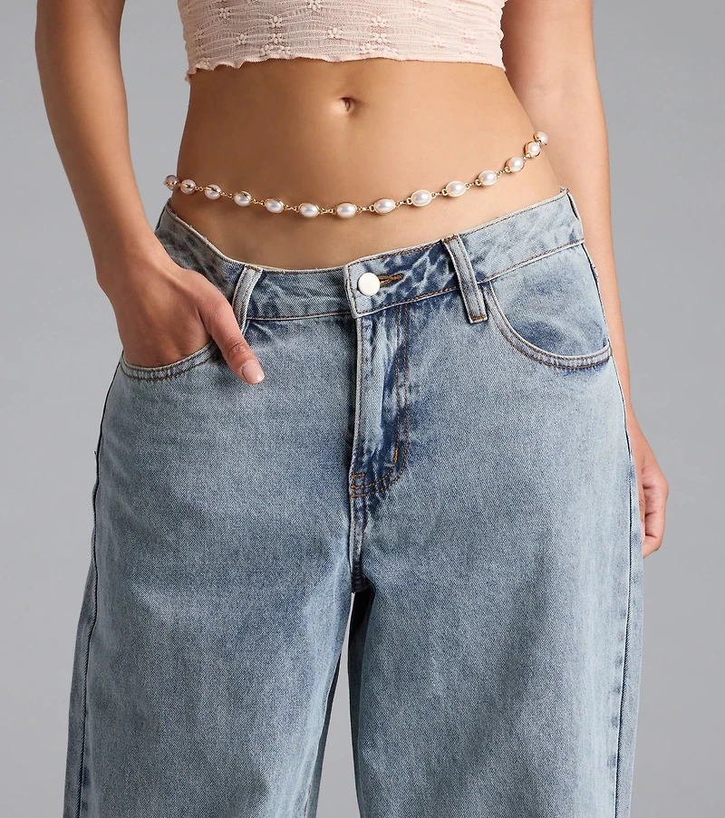 Oh-So-Chic Faux Pearl Chain Belt