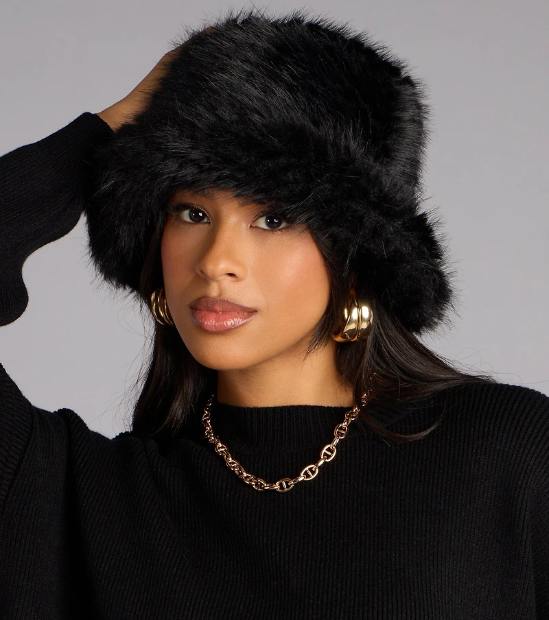 Cold Girl Classic Faux Fur Bucket Hat