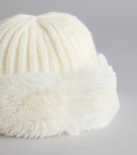 Cozy Girl Moment Beanie