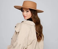 Chic Chain Detail Boater Hat