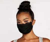 Scalloped Lace Face Mask With Earloops