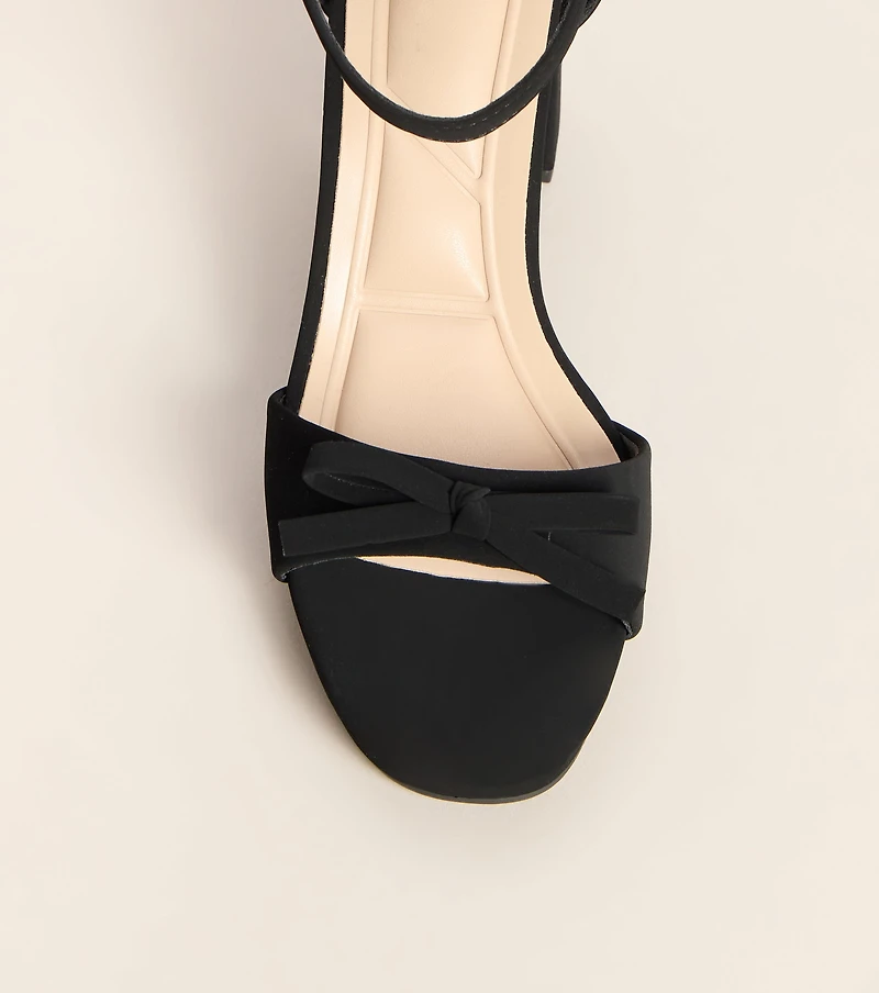Chic Little Bow Platform Heels
