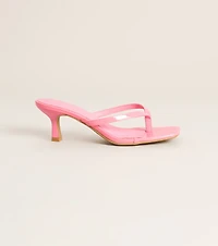 Chic On Schedule Thong Heels