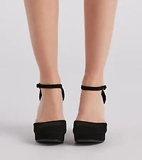 Classic Trendsetter Mary Jane Platform Heels