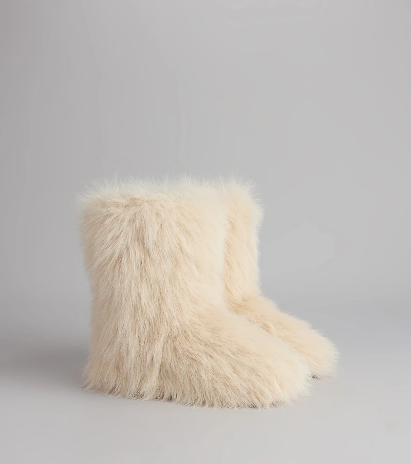Drama Queen Faux Fur Boots