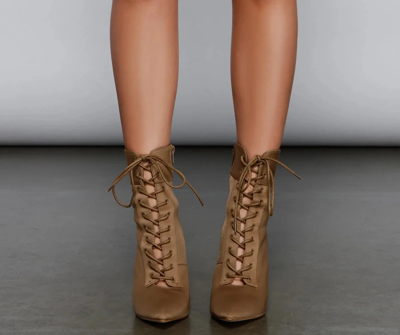 That Stunner Style Lace Booties