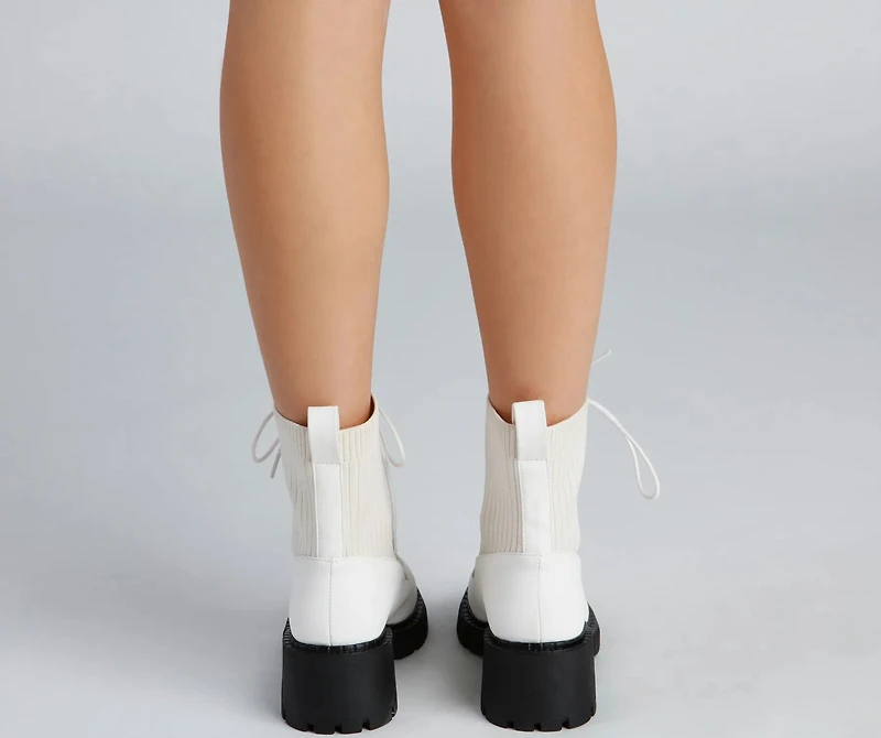 Trendy Status Knit Detail Boots