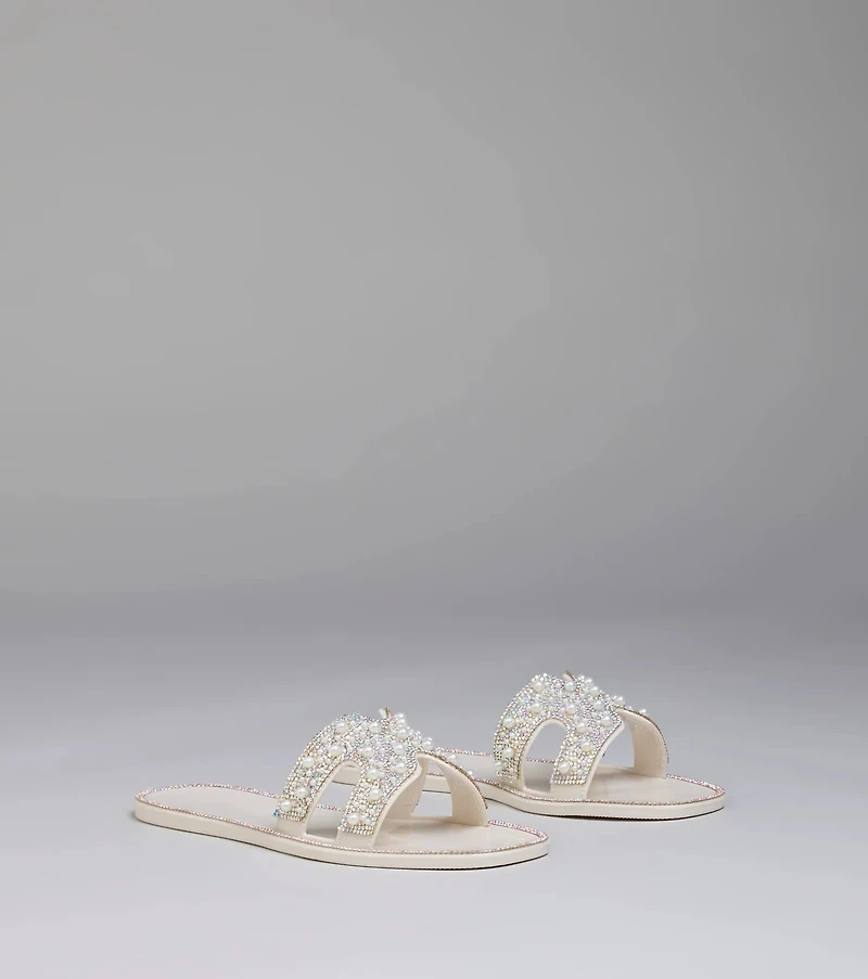 Pop Of Luxe Sparkle Faux Pearl Rhinestone Sandals