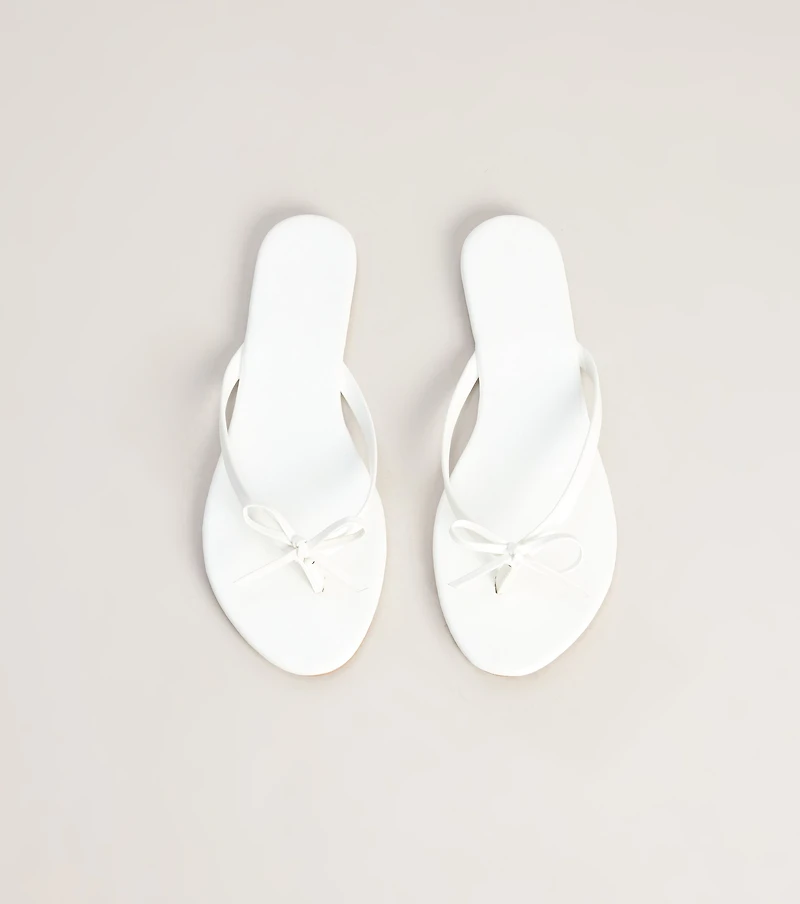 Weekend Away Bow Thong Sandals