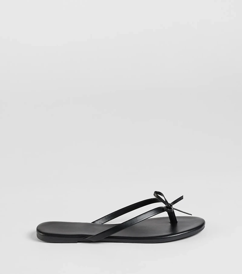 Perfect Pair Bow Detail Thong Strap Sandals