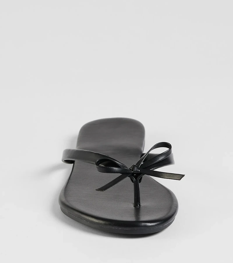 Perfect Pair Bow Detail Thong Strap Sandals