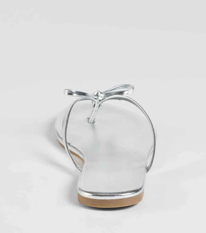 Perfect Pair Bow Detail Thong Strap Sandals