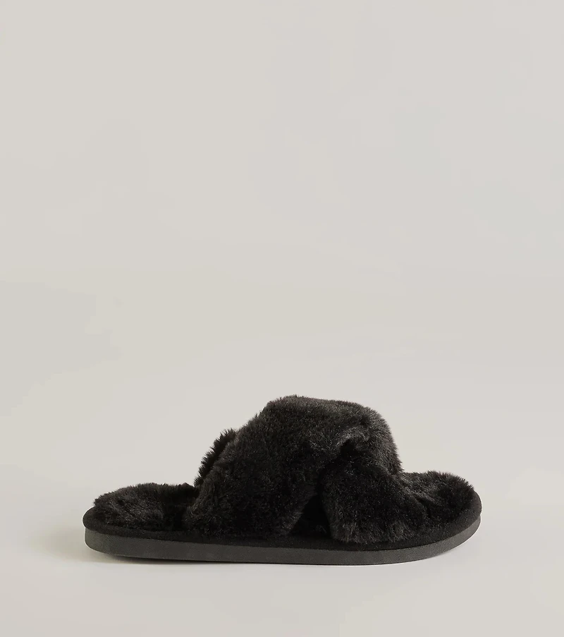 So Cozy Faux Fur Criss-Cross Slides