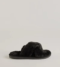 So Cozy Faux Fur Criss-Cross Slides