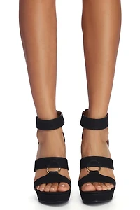 Put A Ring On It Wedges