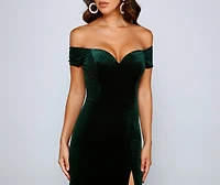 Shania Formal Velvet Sweetheart Dress