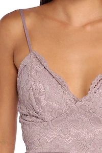 Brooklynn Scalloped Lace Dress