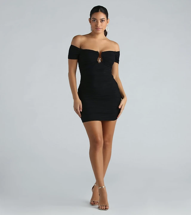 Guess Women's Mesh Off-The-Shoulder Calista Bodycon Dress | MainPlace Mall Guess Women's Mesh Off-The-Shoulder Calista Bodycon Dress | MainPlace Mall