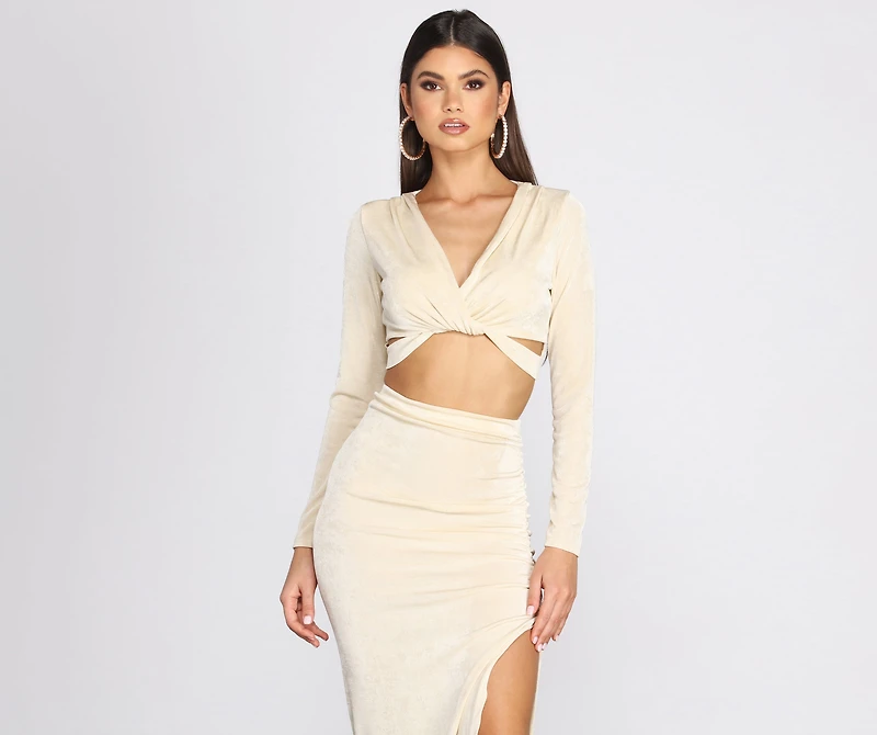 Heartbreaker Knot Twist Crop Top