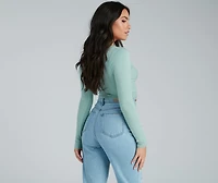 Effortless And Trendy Crop Top