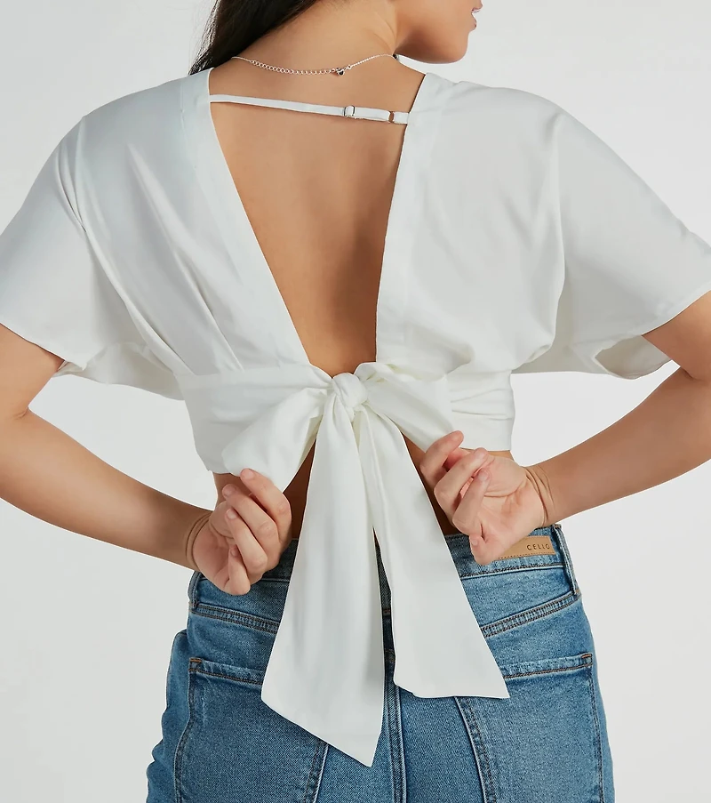 Chic Arrival V-Neck Dolman Satin Crop Top