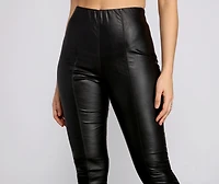 Sleek Details Faux Leather Leggings