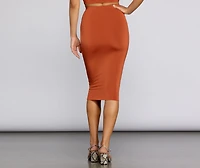 Sleek And Streamlined Midi Skirt