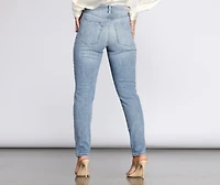 High Rise Distressed Boyfriend Jeans