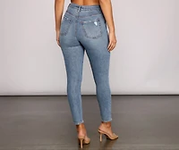 So Major High-Rise Destructed Skinny Jeans