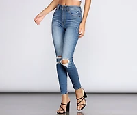 Bella Distressed Super High Rise Jeans