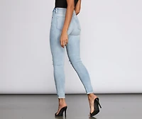 Clara Must Have Distressed Skinny Jeans