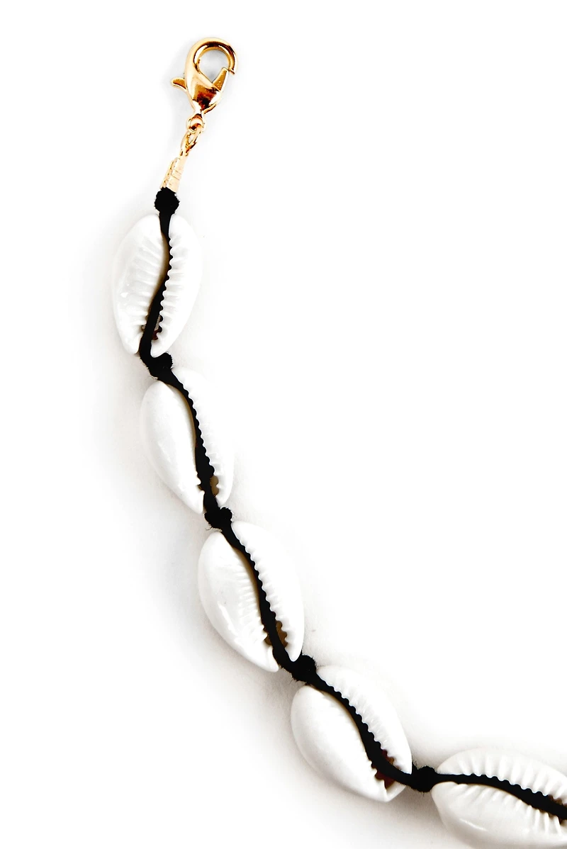 Vacay Approved Shell Choker
