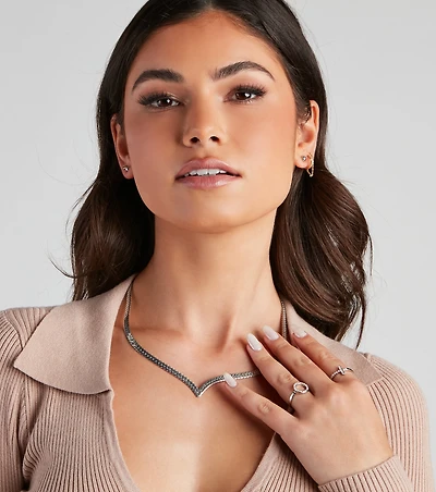 Sleek Snake Chain And Stud Earrings Set