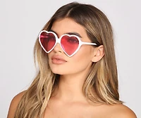 Fab And Trendy Heart-Shaped Sunglasses
