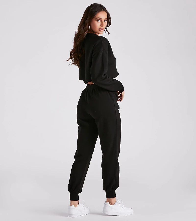 Casual Mood Crop Top And Joggers Set
