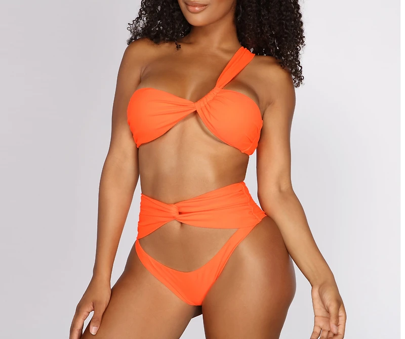 Twist It Out Swim Top